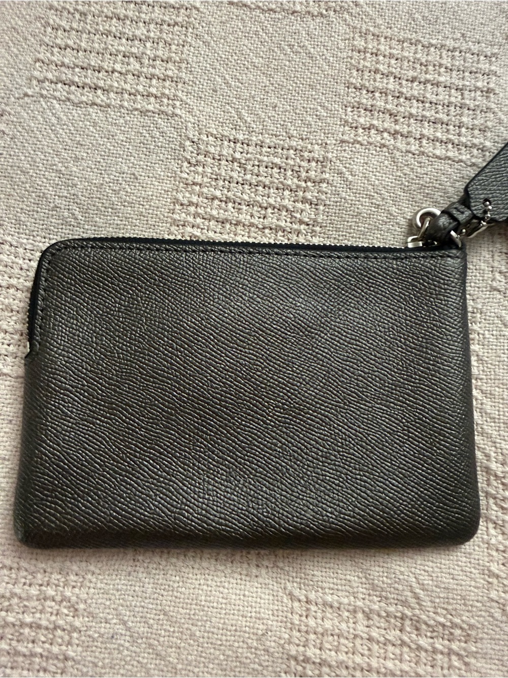 Coach Black Metallic Crossgrain Leather Corner Zip Wristlet Wallet Clutch EUC - Picture 5 of 9